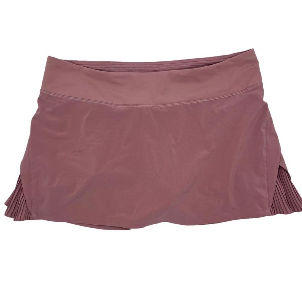 Lululemon Play off Pleats Tennis Skirt 
size 6 in Vintage Mauve
